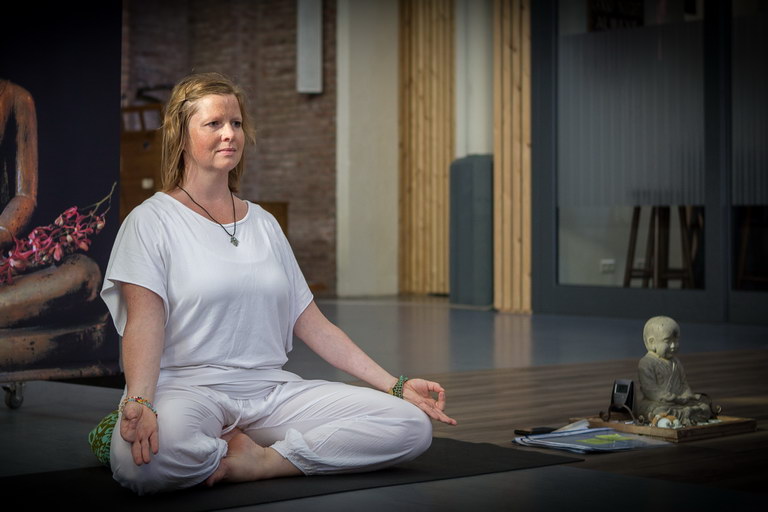 Yoga in dorpsthuis De Schalm in Heerle