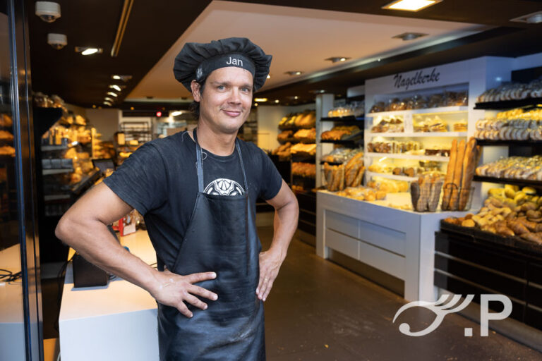 Jan Nagelkerke in zijn bakkerij in Oudenbosch