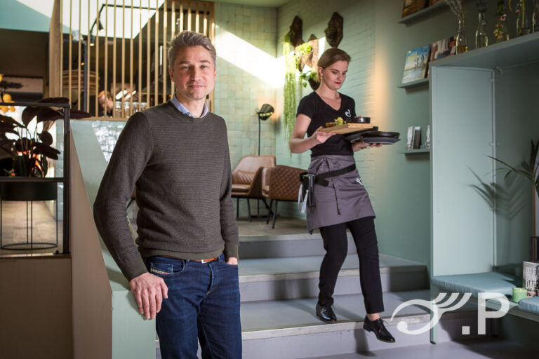 Anne & Max Breda met Wobbe van Zoelen oprichter van de brood- en koffieketen