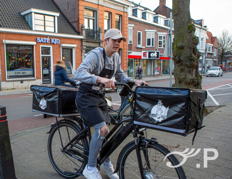 Bezorging per fiets bij Saté Kid in Tilburg